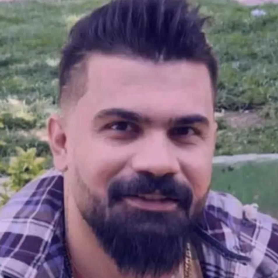 آهنگ جدید فرهاد جهانگیری گیج گیجم بی تو هیچم بی تو نسخه ی مرگم پیچم